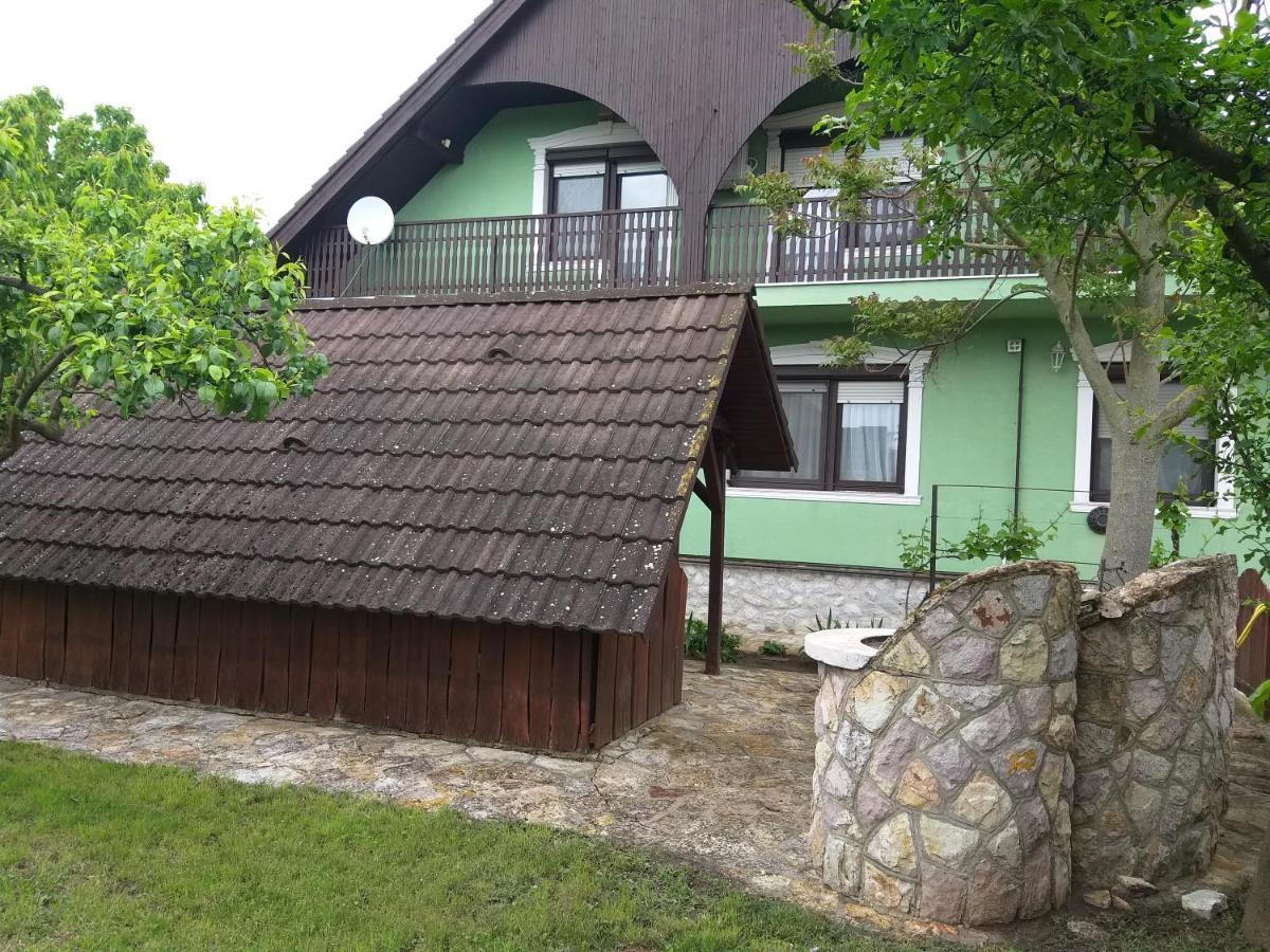 Tavasz Nyaraló Poroszlo Exterior foto