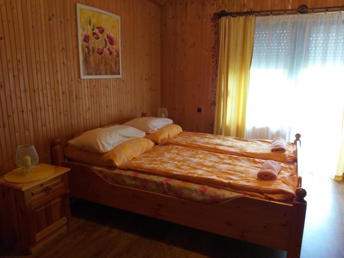Tavasz Nyaraló Poroszlo Exterior foto